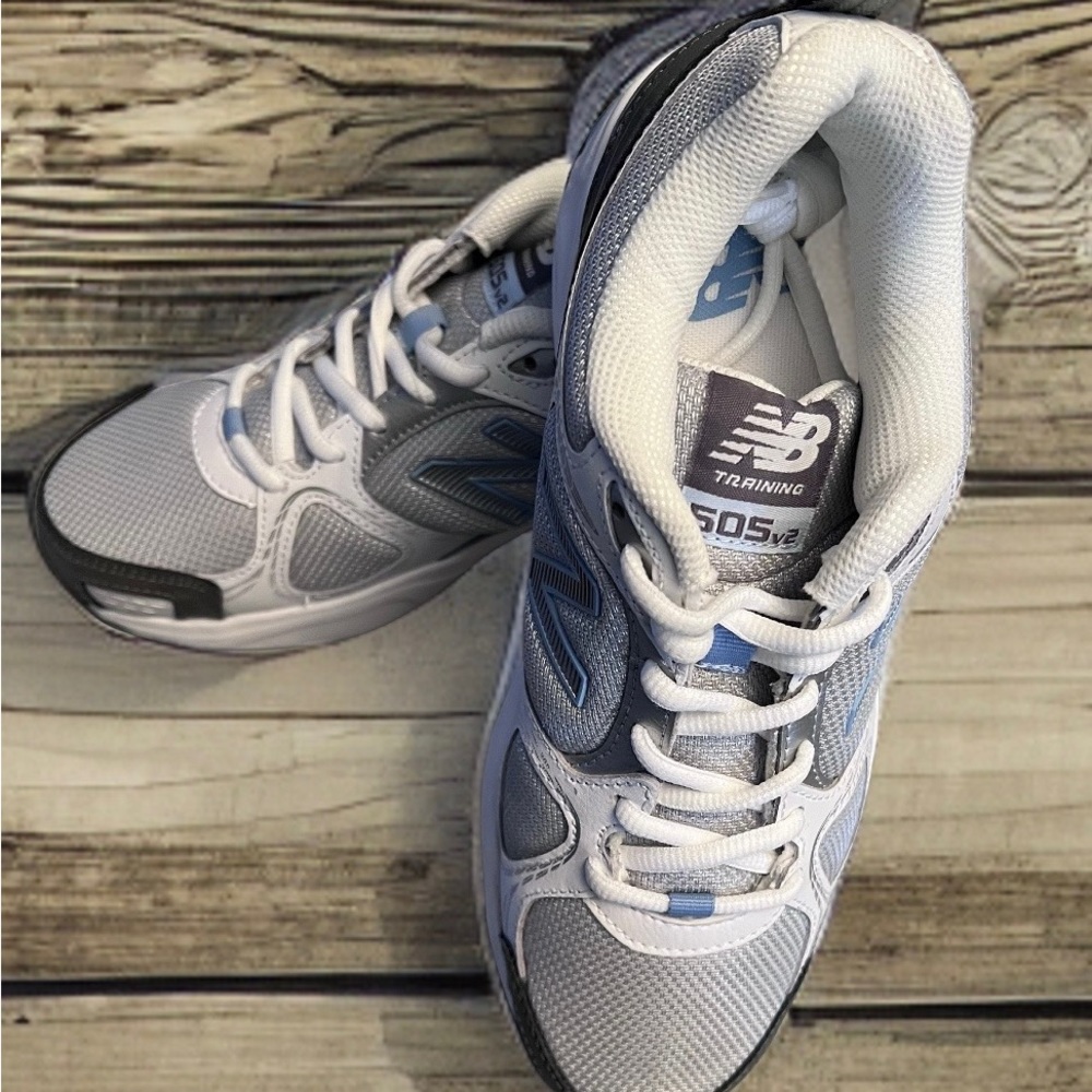 New. Balance - Picture 2 of 5